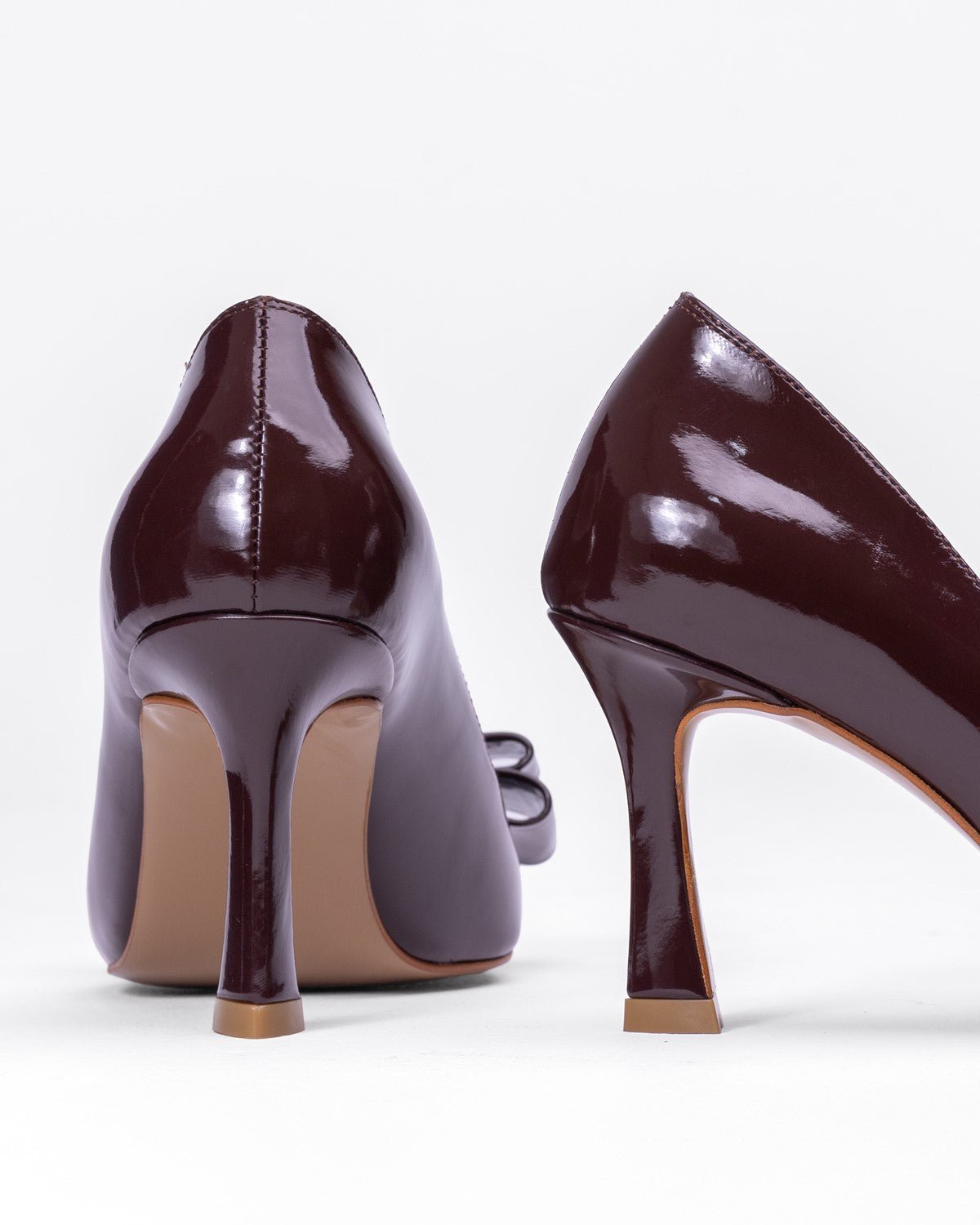 Kadın Fiyonklu Metal Detaylı Sivri Burun Topuklu Ayakkabı - Mary Shoes