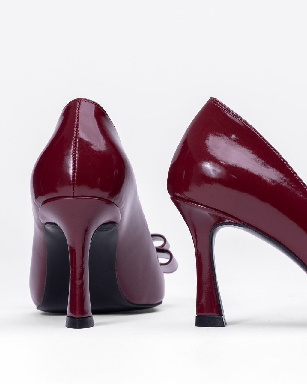 Kadın Fiyonklu Metal Detaylı Sivri Burun Topuklu Ayakkabı - Mary Shoes