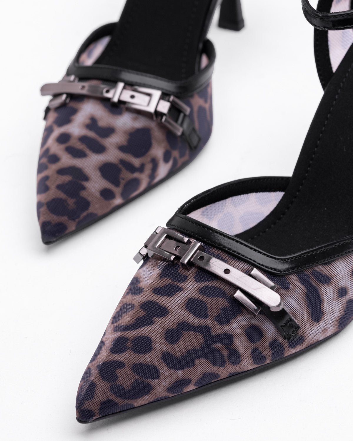 Kadın Sivri Burun Bilekten Bantlı Topuklu Ayakkabı - Mary Shoes