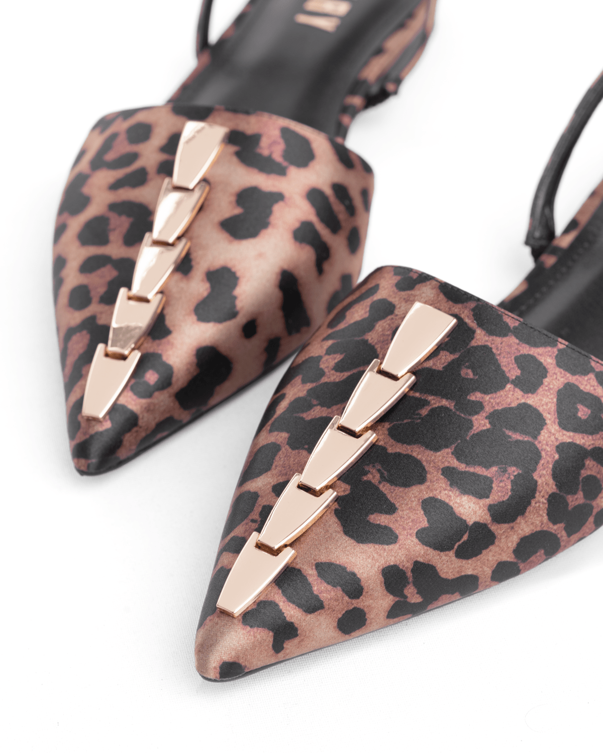 Leopar Desenli Sivri Burun Düşük Topuklu Slingback Babet - Mary Shoes