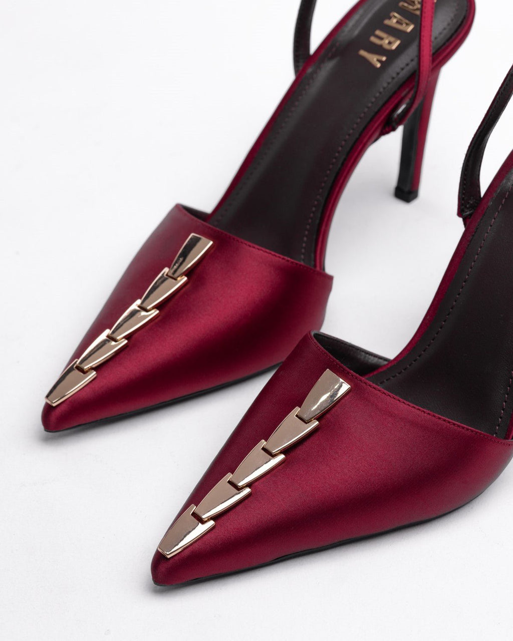 Mary Arkası Açık Sivri Burun Metal Detaylı Kadın Ayakkabı - Mary Shoes