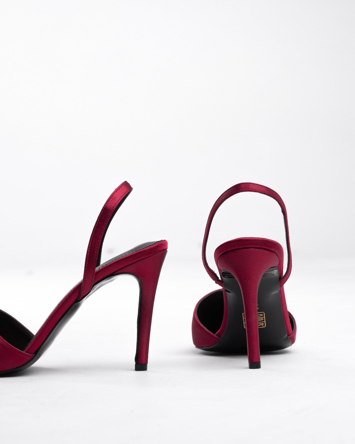 Mary Arkası Açık Sivri Burun Metal Detaylı Kadın Ayakkabı - Mary Shoes