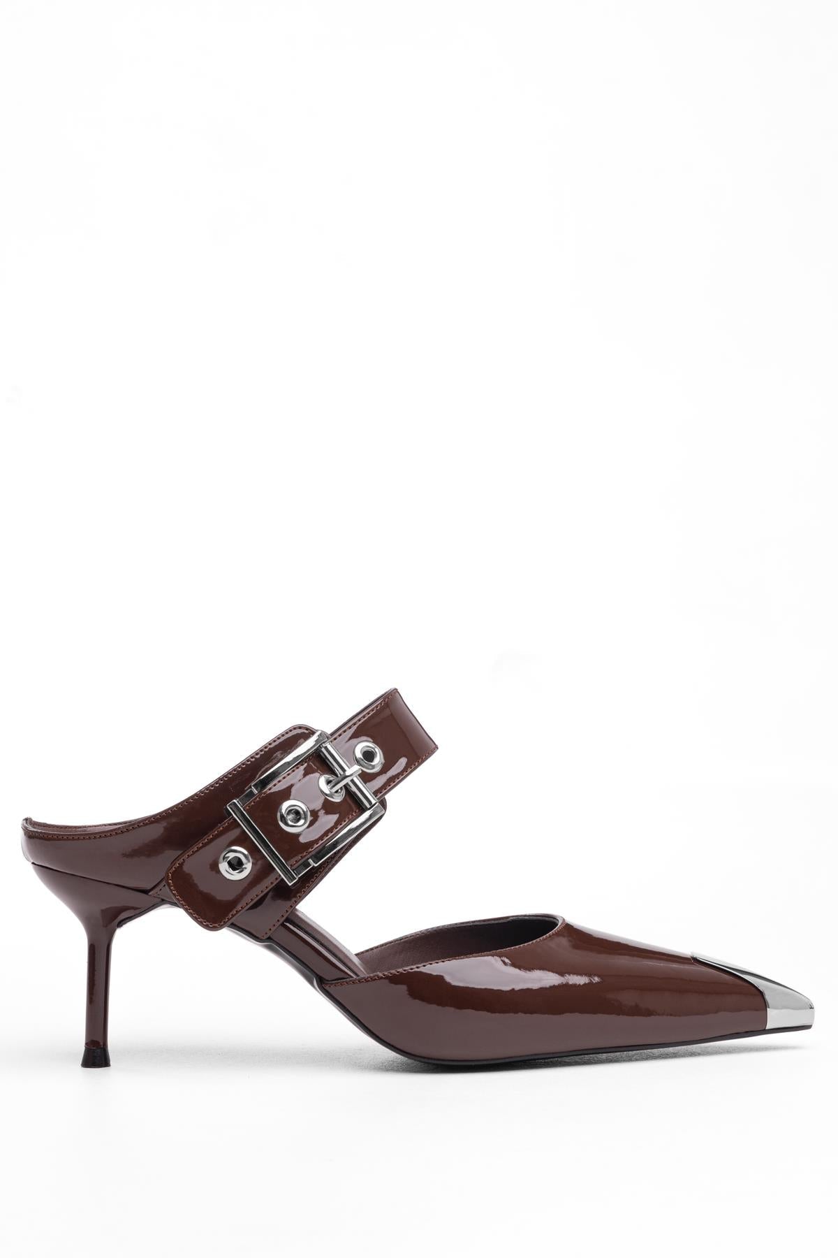 Metal Uç Detaylı İnce Topuklu Tokalı Mule Ayakkabı - Mary Shoes