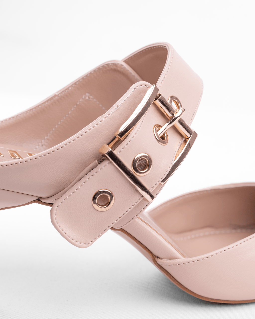 Metal Uç Detaylı İnce Topuklu Tokalı Mule Ayakkabı - Mary Shoes