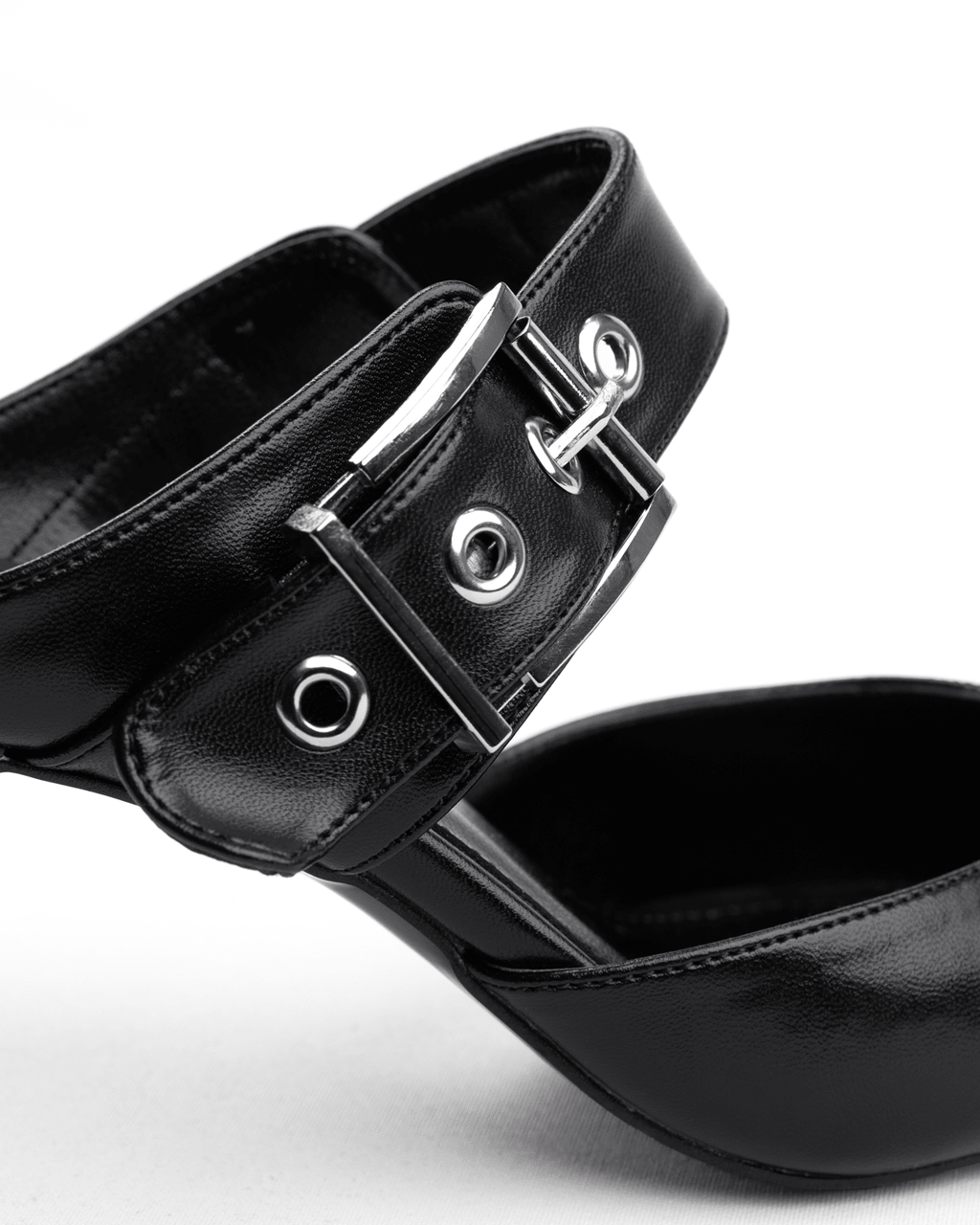 Metal Uç Detaylı İnce Topuklu Tokalı Mule Ayakkabı - Mary Shoes