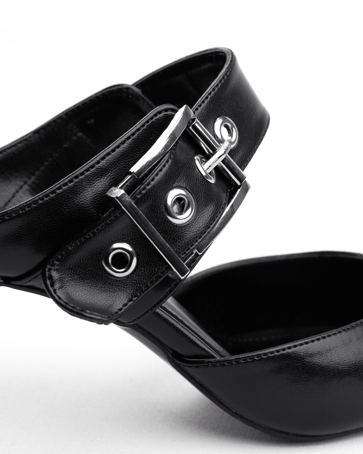 Metal Uç Detaylı İnce Topuklu Tokalı Mule Ayakkabı - Mary Shoes