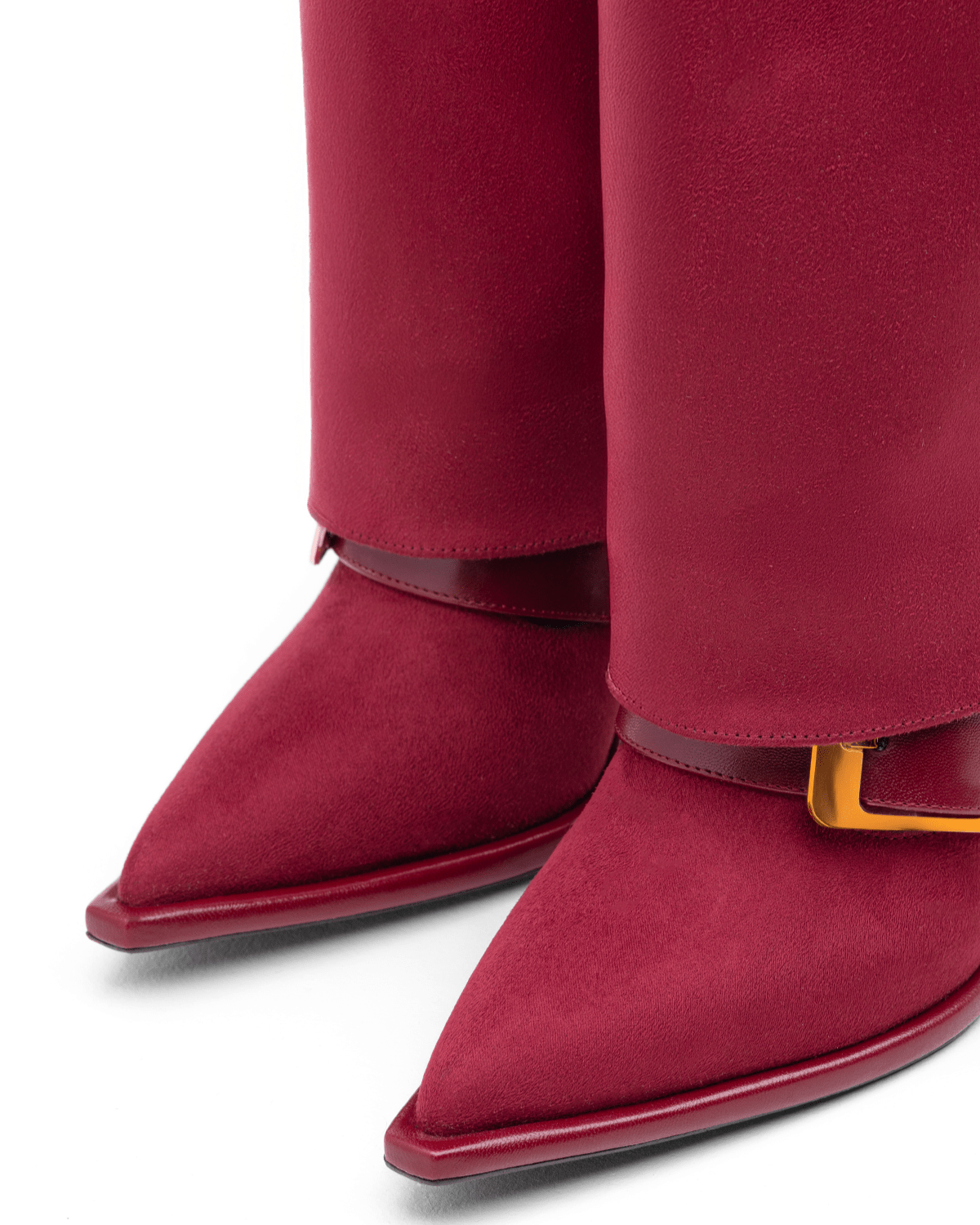 Süet Üstü Tokalı İnce Topuklu Diz Boyu Kadın Çizme – Şık ve Modern Tasarım - Mary Shoes